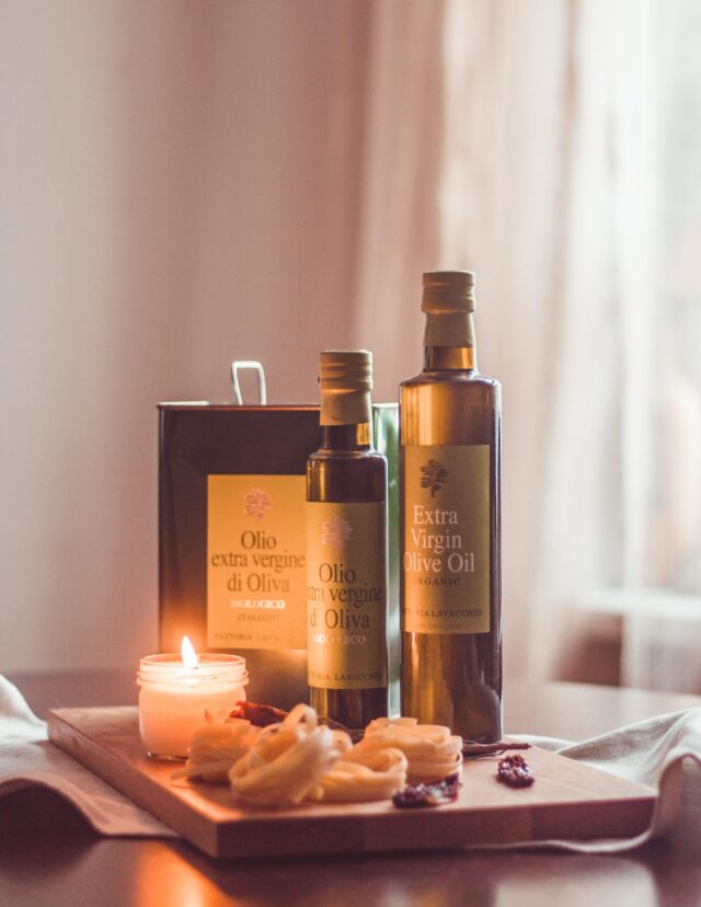 IMG_7055-scaled-1.jpg OLIO EXTRA VERGINE di Oliva IGP Toscano 5 L, Fattoria Lavacchio